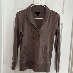 Banana Republic women’s sweater size x-small.